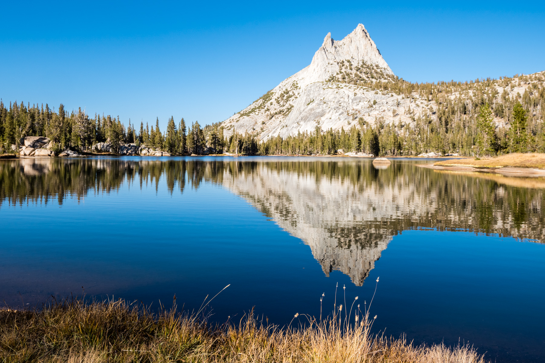 Cathedral Lakes (upper)